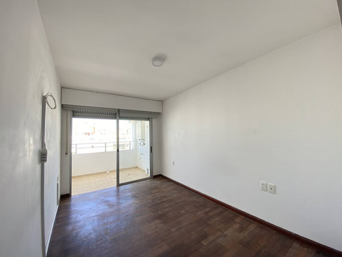 Imagen 6 de 14 de Venta De Apartamento Con 2 Dormitorios En Pocitos