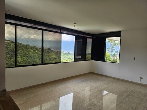 Amplio Apartamento En Los Naranjos Del Cafetal