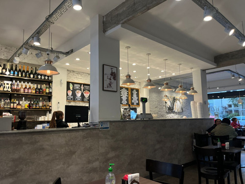 Fondo De Comercio A La Venta Bar- Heladeria - Cafeteria En Pleno Villa Del Parque