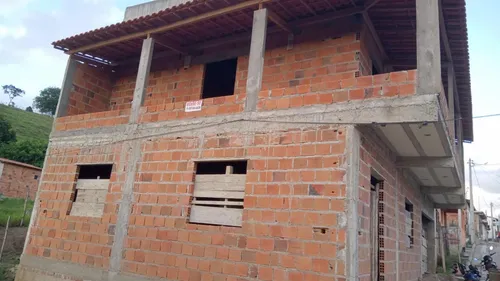 Sobrado À Venda