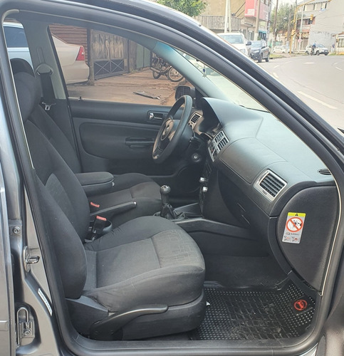 Impecable Volkswagen Bora 1.8t Año 2011 Con Solo 122000 Km!