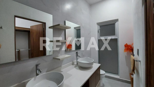 Imagen 16 de 26 de Venta De Departamento Torre Del Bosque - (2)