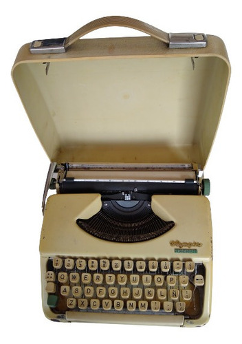 Máquina De Escribir Olimpia Splendid 3 Del Año 1960 