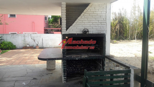 Excelente Ubicacion Para Vivir Todo El Año! Casa En Venta Zona De Playa Mansa Cerca De La Playa- Ref: 5601