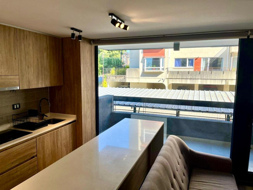 Moderno Departamento Amoblado 2d / 2b