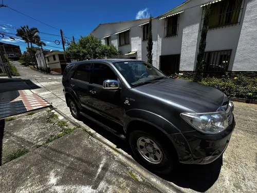 Toyota Fortuner 2.7l