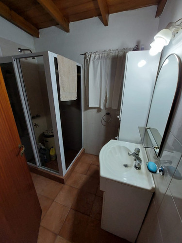 Hermosa Casa De 3 Habitaciones En Pleno Centro De La Ciudad