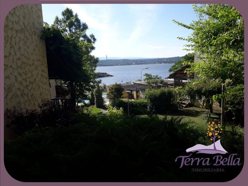 Imagen 10 de 27 de Cabaña Para 4 Con Costa Sobre El Lago, Pileta Climatizada, Quincho!!