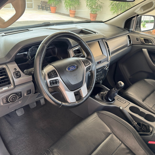 Ford Ranger 2.5 Limited Cab. Dupla 4x2 Flex 4p