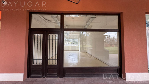 Alquiler Local En Pueblo Caamaño / Pilar - Centro Comercial Sobre Av. Caamaño