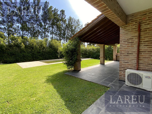 Casa En Venta Con Renta - La Delfina, Pilar