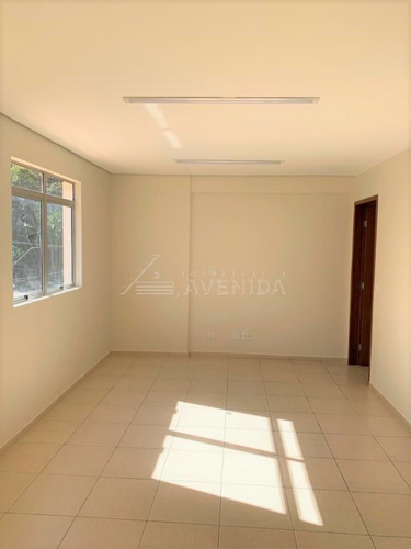 Imagem 4 de 6 de Salas/conjuntos - Centro - Ref: 2323 - L-1092