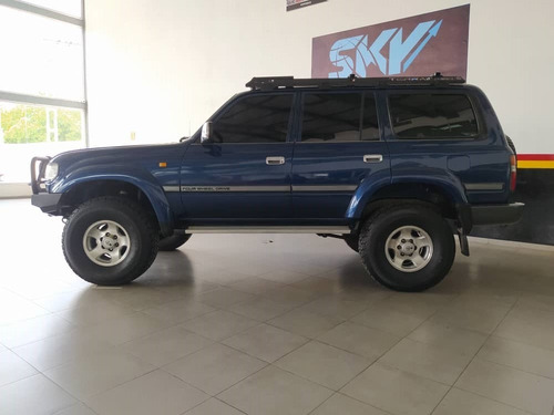 Imagen 4 de 10 de Toyota Burbuja 4x4