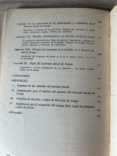 Grupos Y Servicio Social - Simone Paré
