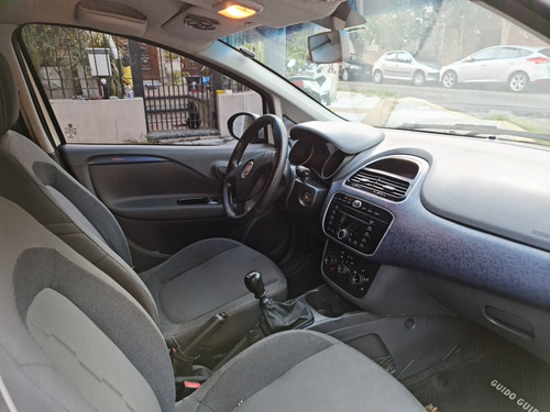 Fiat Punto 1.4 Attractive C/radio Integrada 2013