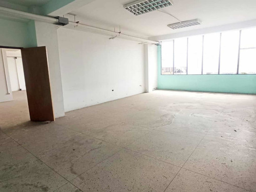 Imagen 12 de 13 de En Alquiler Local Urb Las Cuatro Esquinas Los Teques