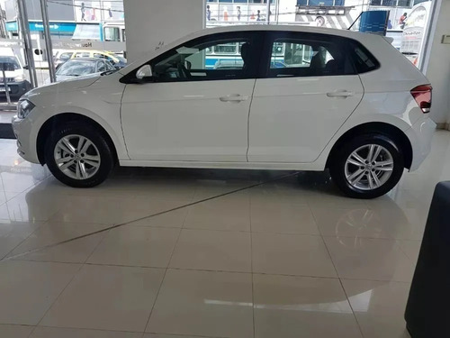 Imagen 2 de 15 de Volkswagen Polo Trendline My21