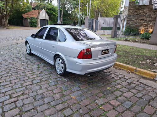 Chevrolet Vectra 2.2 Cd At