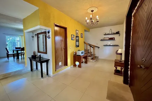 Casa En Venta Cerca De Ave Colegios