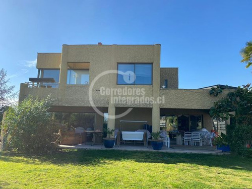 Casa En San Carlos De Apoquindo, 5d 7b, Conexión Subterránea
