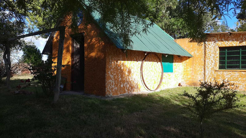 Chacra Con Casa Amplia Y Pequeña Cabaña En Ruta 7 Km 50.
