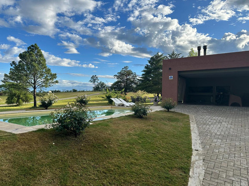 Casa En Venta 2 Dormitorios En Carlos Paz Golf