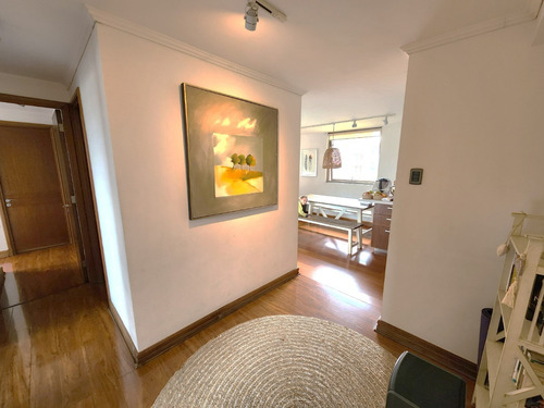 Remodelado Frente Parque Bicentenario. Venta Dueños Directo