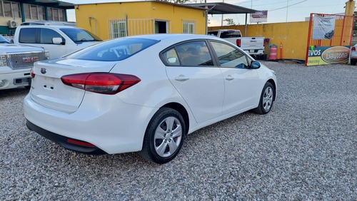 Imagen 6 de 11 de Kia Forte 2.0 L At 2018