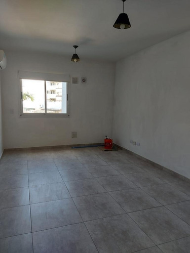 Imagen 9 de 17 de Hermoso Monoambiente De 39 M2 Con Cochera En Parque Chas Paternal