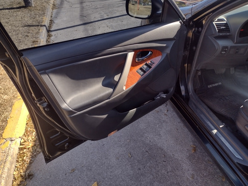 Toyota Camry 2.4 At L4