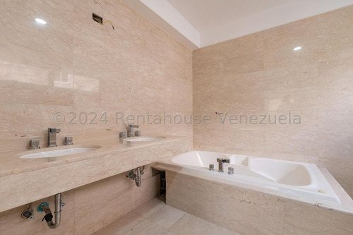 Apartamento En Venta Los Palos Grandes Mls #23-27462