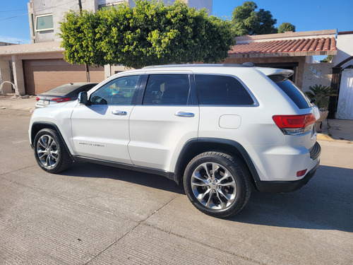Jeep Grand Cherokee 3.6 Limited Lujo V6 4x2 At