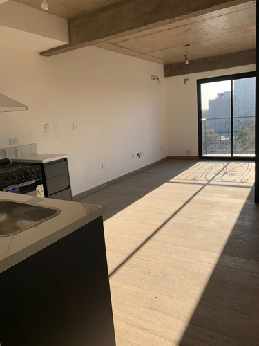 Venta Monoambiente Amplio Con Balcon San Miguel