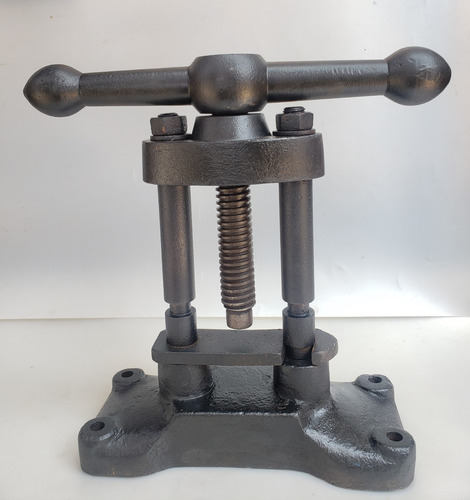 Antiga Prensa De Laboratório - 30 Cm - 9,6kg (Usado)