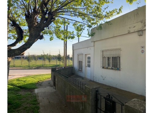 Venta Casa 4 Ambientes Con Jardín Y Pileta En Bella Vista 