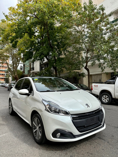 Peugeot 208 1.6 Feline Tiptronic