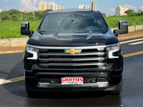 Chevrolet Silverado 5.3 High Country Cab. Dupla V8 4X4 Aut. 4P