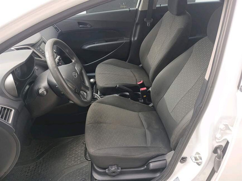 Hyundai HB20 1.0 COMFORT PLUS 12V FLEX 4P MANUAL
