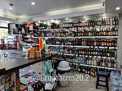 Vende Negocio De Licores (licoreria) Ubicado En San Antonio De Los Altos A Orilla De Calle Zona Muy Transitada. Rz