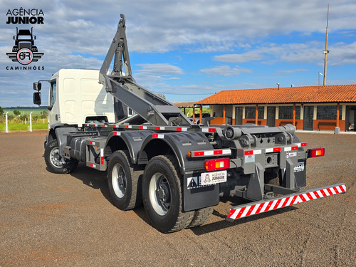 Volvo Vm 330 Ano 2020 Traçado Roll-on Roll-off Ano 2025