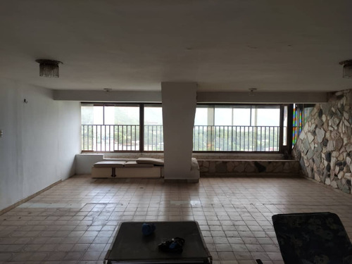 Imagen 10 de 23 de Apartamento En Venta En La Av Bolivar, Urb Los Jardines 04121994409