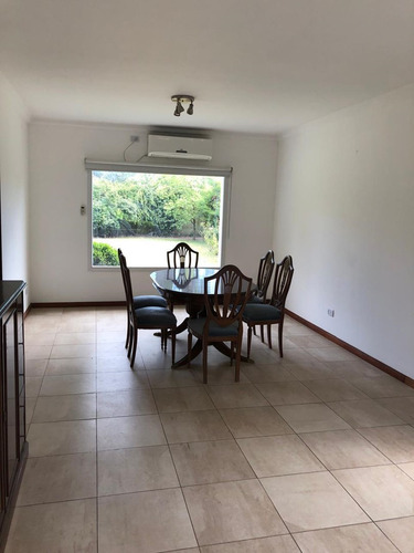 Casa En Venta En Altos Del Golf, Pilar, G.b.a. Zona Norte