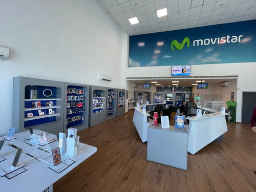 Imagen 7 de 17 de Local Comercial Lagomar Sobre Av Gianatassio Macari Vende