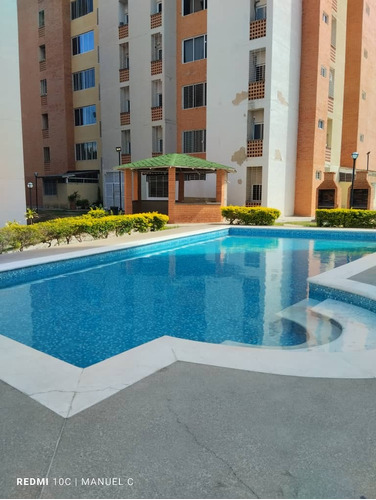  Apartamento En Doral Country Club, Naguanagua. Y.l.