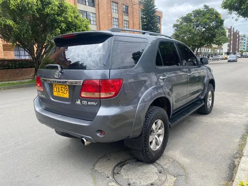 Toyota Fortuner 3.0 Sr5