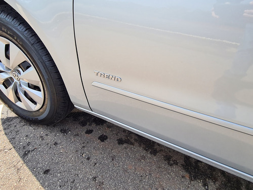 Volkswagen Voyage 1.0 Trend Tec Total Flex 4p