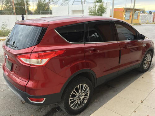 Ford Escape 2.5 S Plus Mt