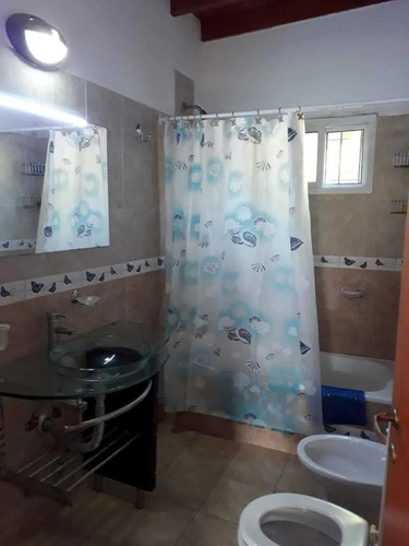 Imagen 7 de 9 de Excelente Casa 3 Amb Con Fondo