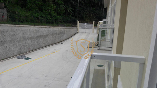 Imagem 2 de 9 de Apartamento Com 2 Dormitórios À Venda, 50 M² Por R$ 220.000,00 - Pimenteiras - Teresópolis/rj - Ap0252