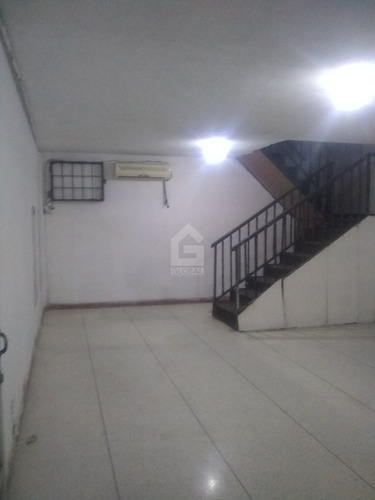 Imagen 7 de 9 de Venta De Alquiler De Local Comercial C.c Estela Centro De Valencia (gll-173)